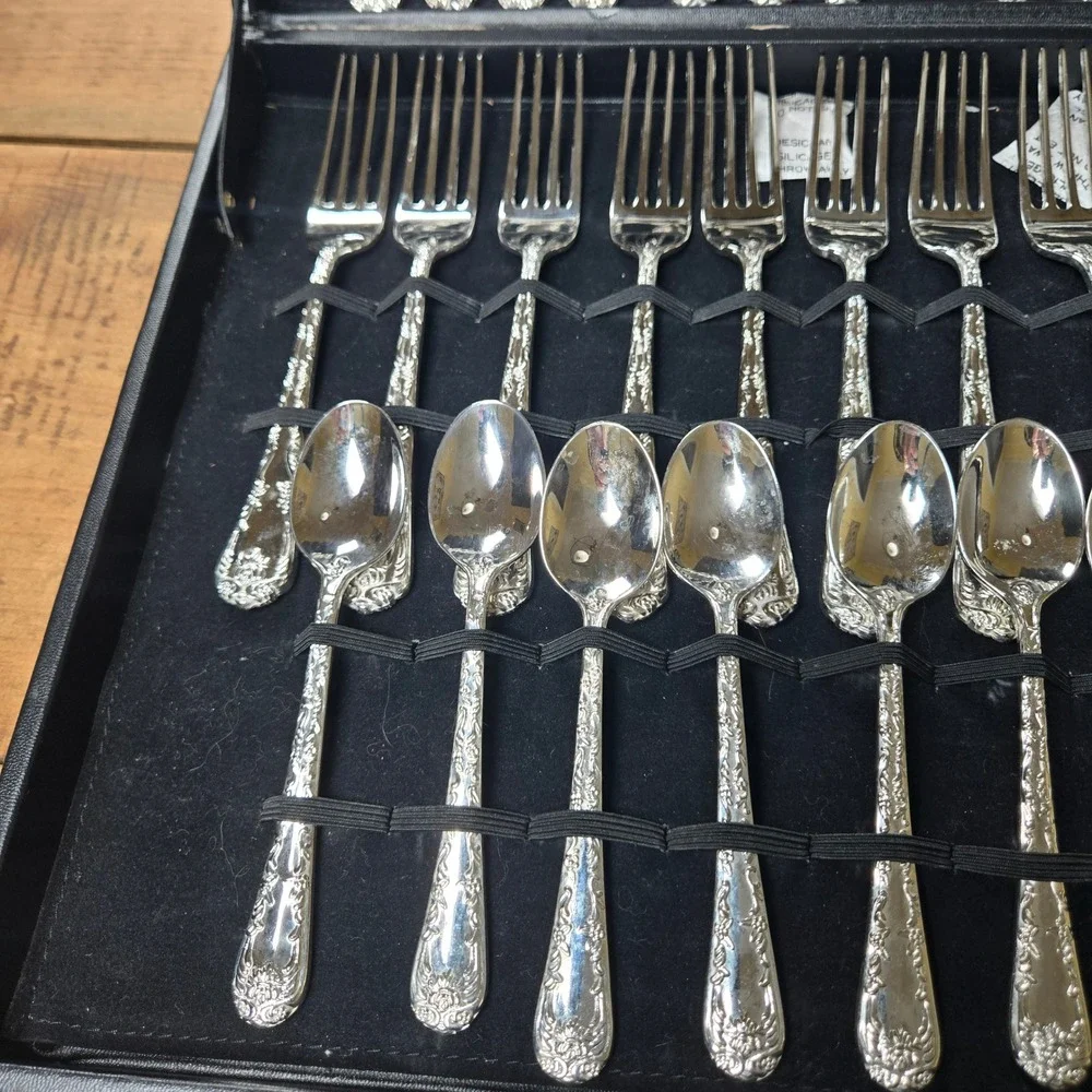 Wm Rogers & Son Enchanted Rose Silverplate Flatware 51 pc Service for 12 Case